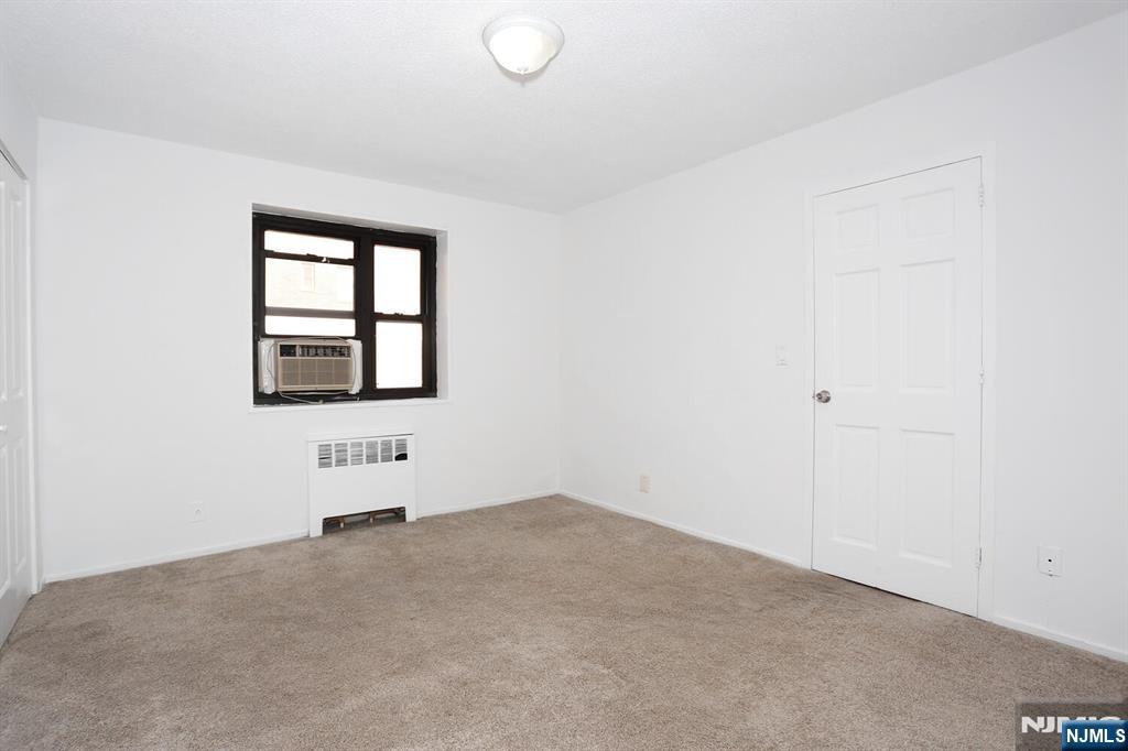 208 Anderson Street S4F