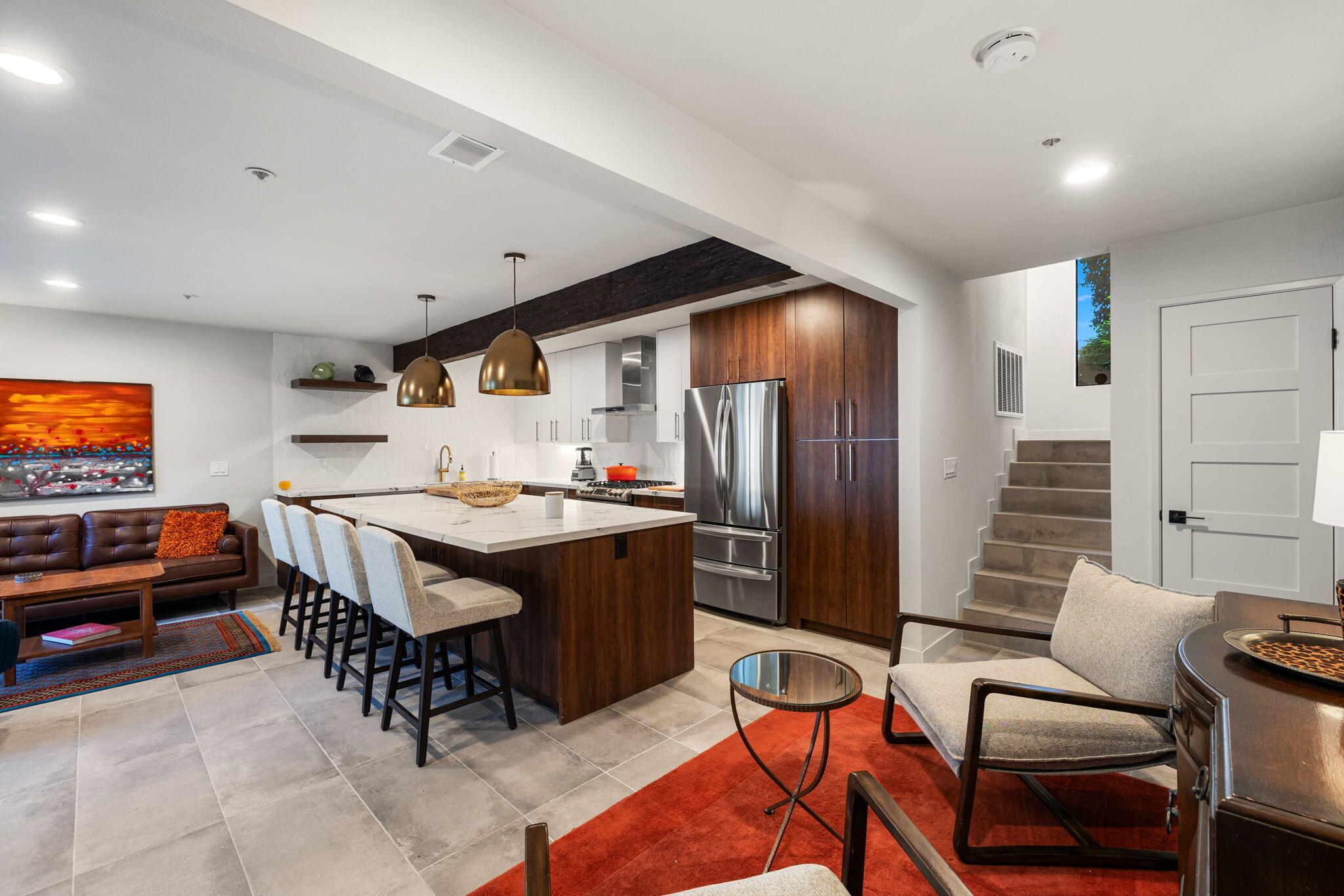 407 W Village SQ