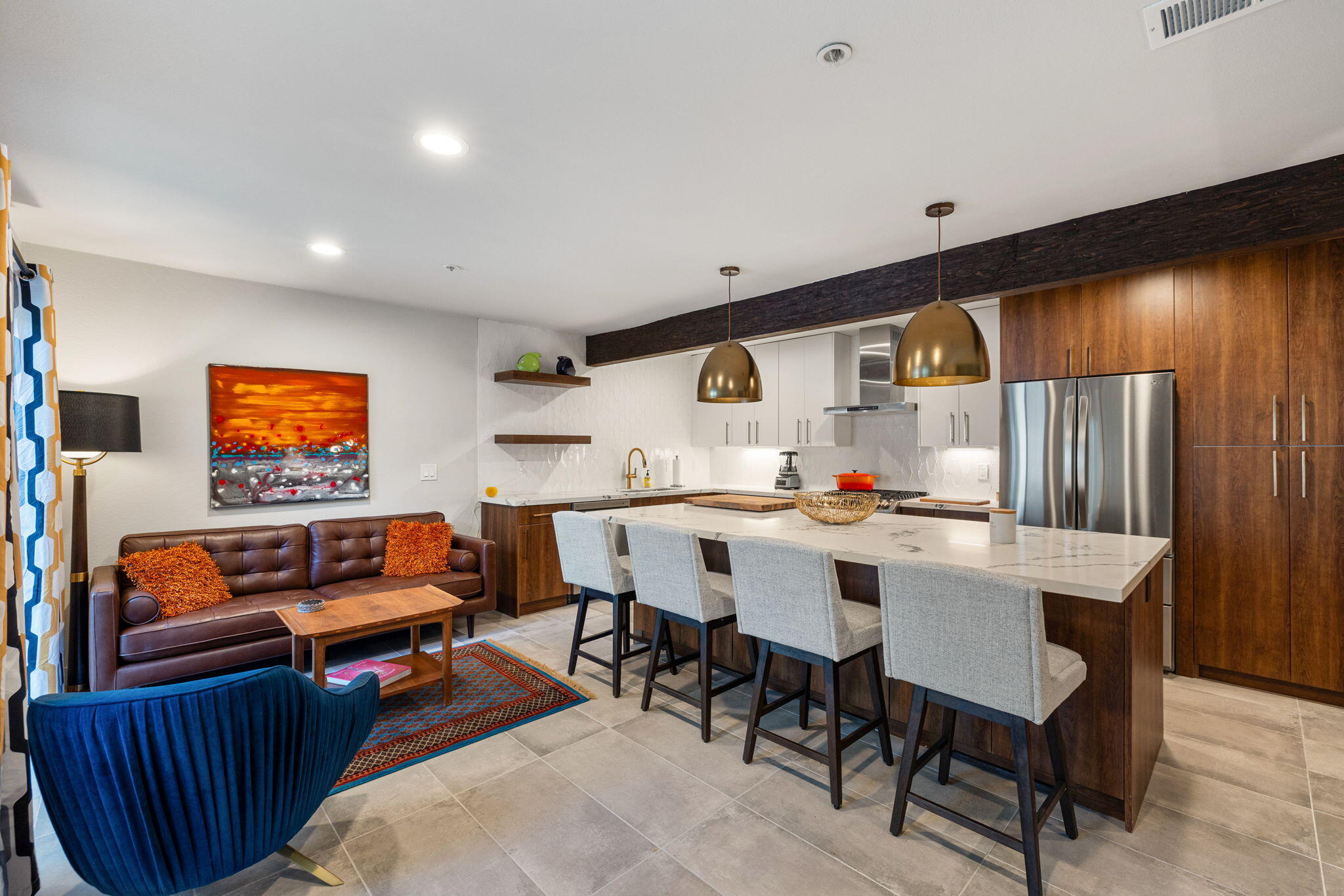 407 W Village SQ