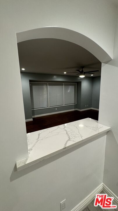654 Park Ave