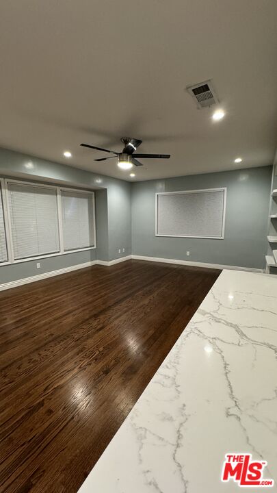 654 Park Ave