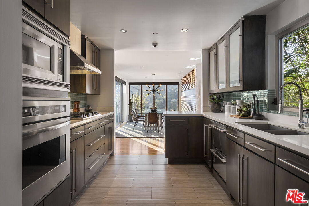 2229 Castilian Dr