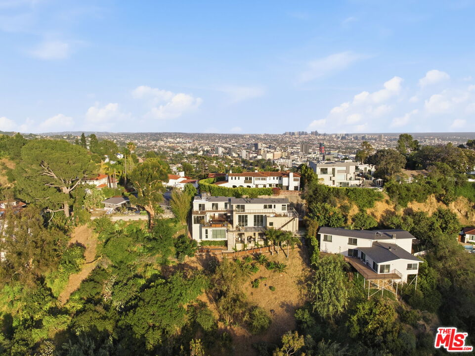 2229 Castilian Dr