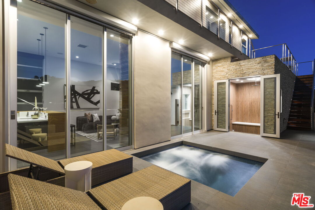 2229 Castilian Dr