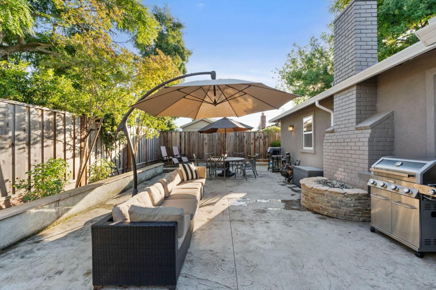 15543 Longwood DR