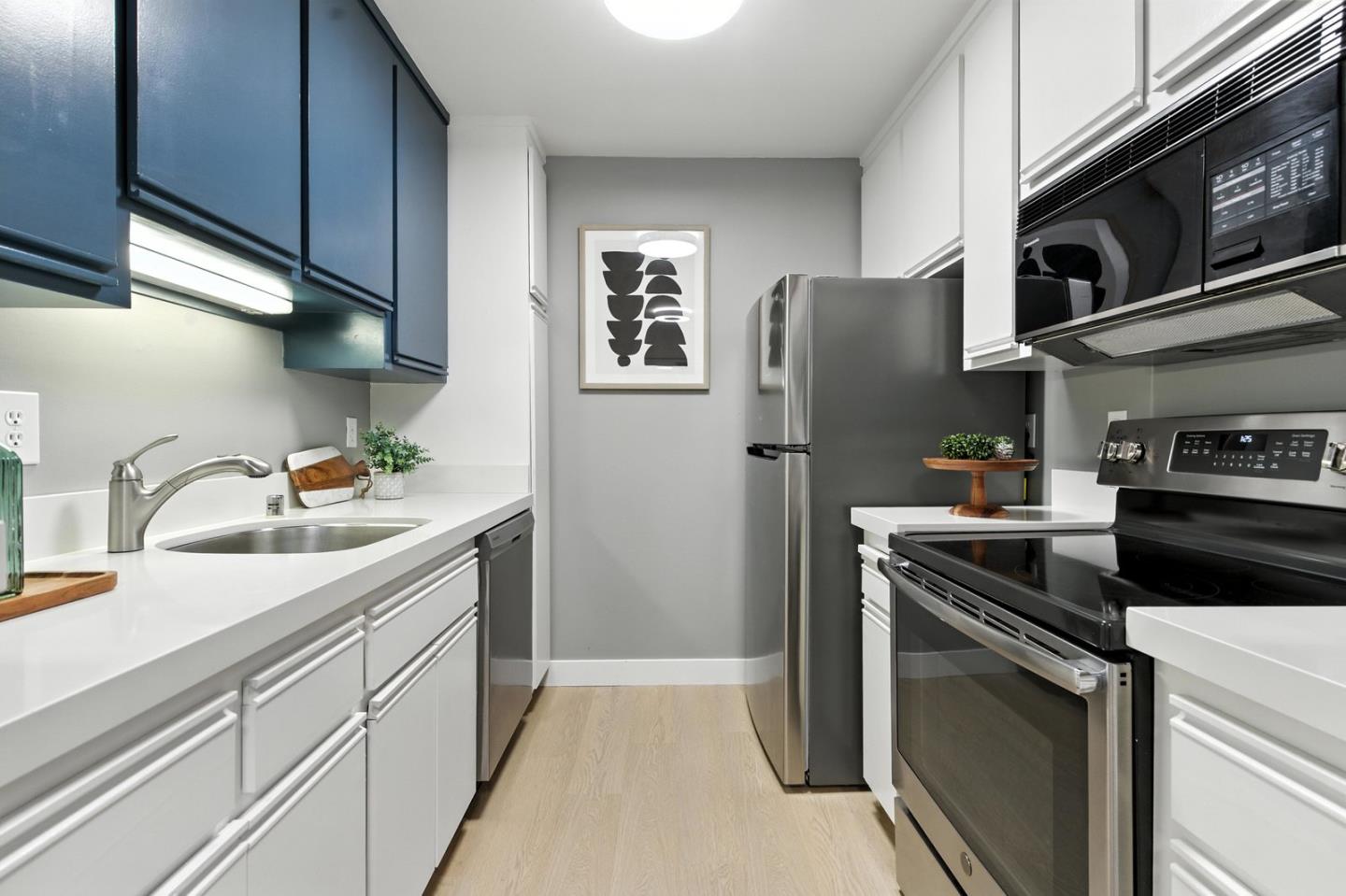 905 West Middlefield Road 974