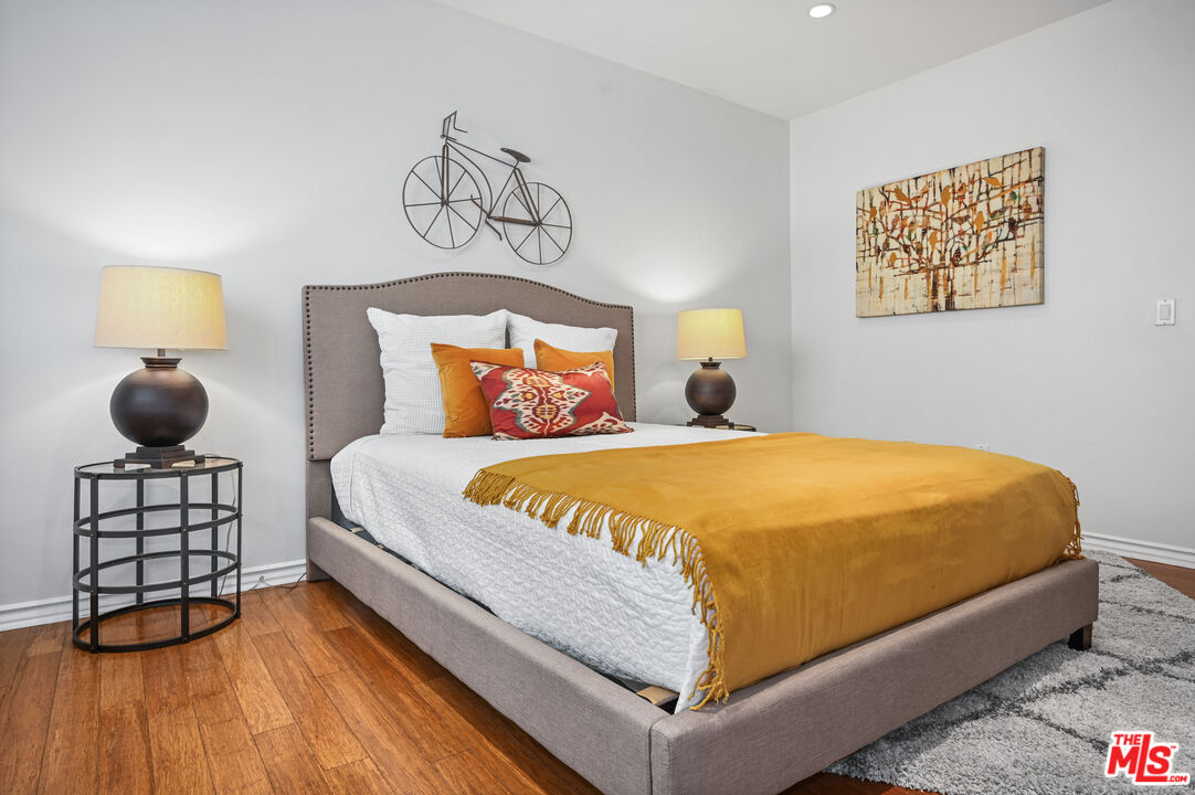 2111 S Beverly Glen Blvd Unit: 103