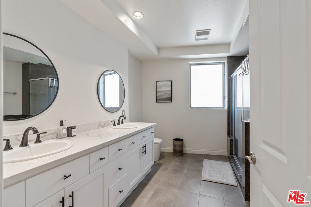 2111 S Beverly Glen Blvd Unit: 103