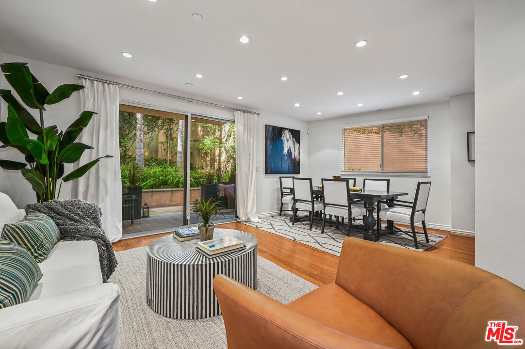 2111 S Beverly Glen Blvd Unit: 103