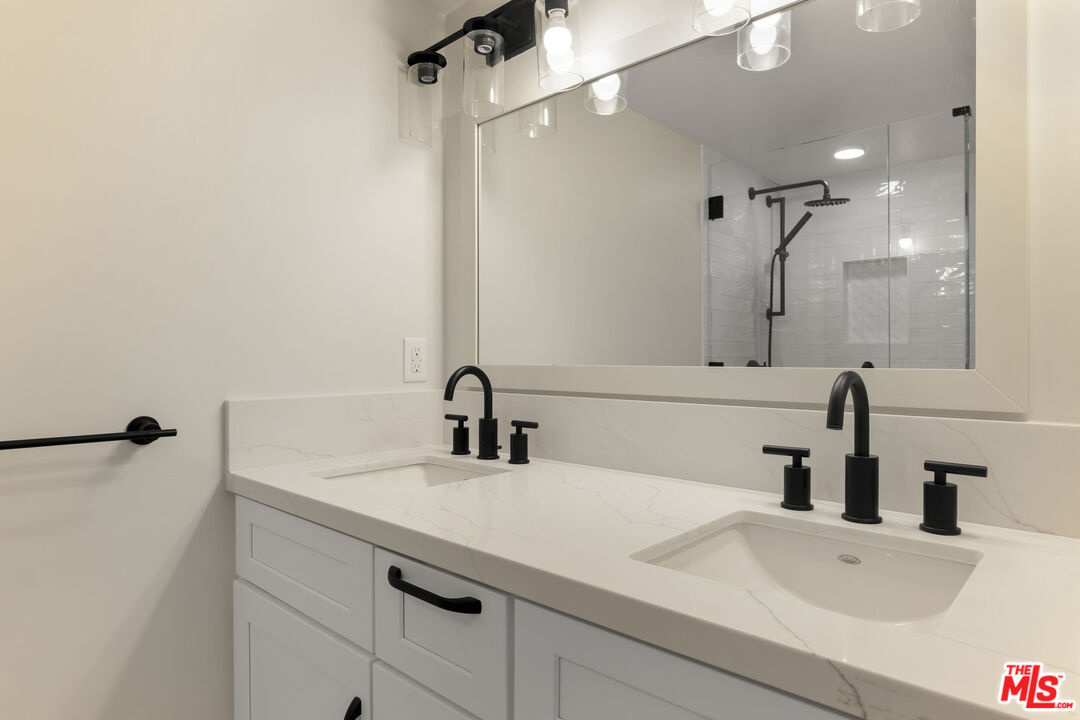 6208 Tapia Dr Unit: C