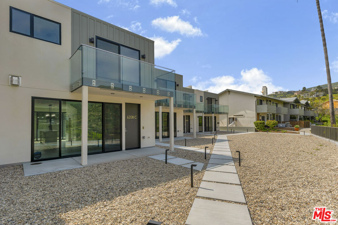 6208 Tapia Dr Unit: C