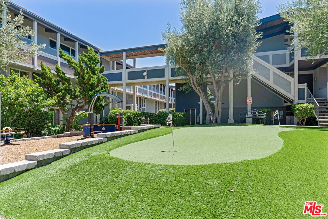 6505 GREEN VALLEY CIR Unit: 201