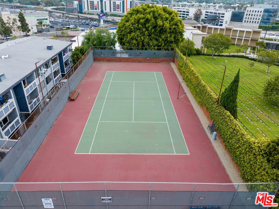 6505 GREEN VALLEY CIR Unit: 201