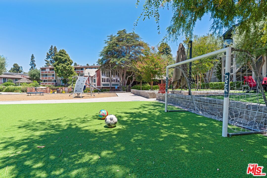 6505 GREEN VALLEY CIR Unit: 201