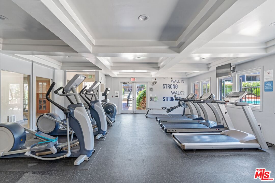 6505 GREEN VALLEY CIR Unit: 201