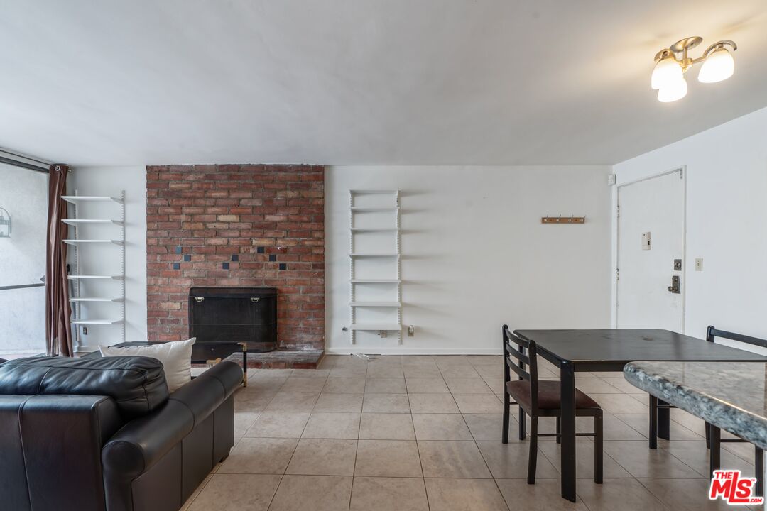 6505 GREEN VALLEY CIR Unit: 201