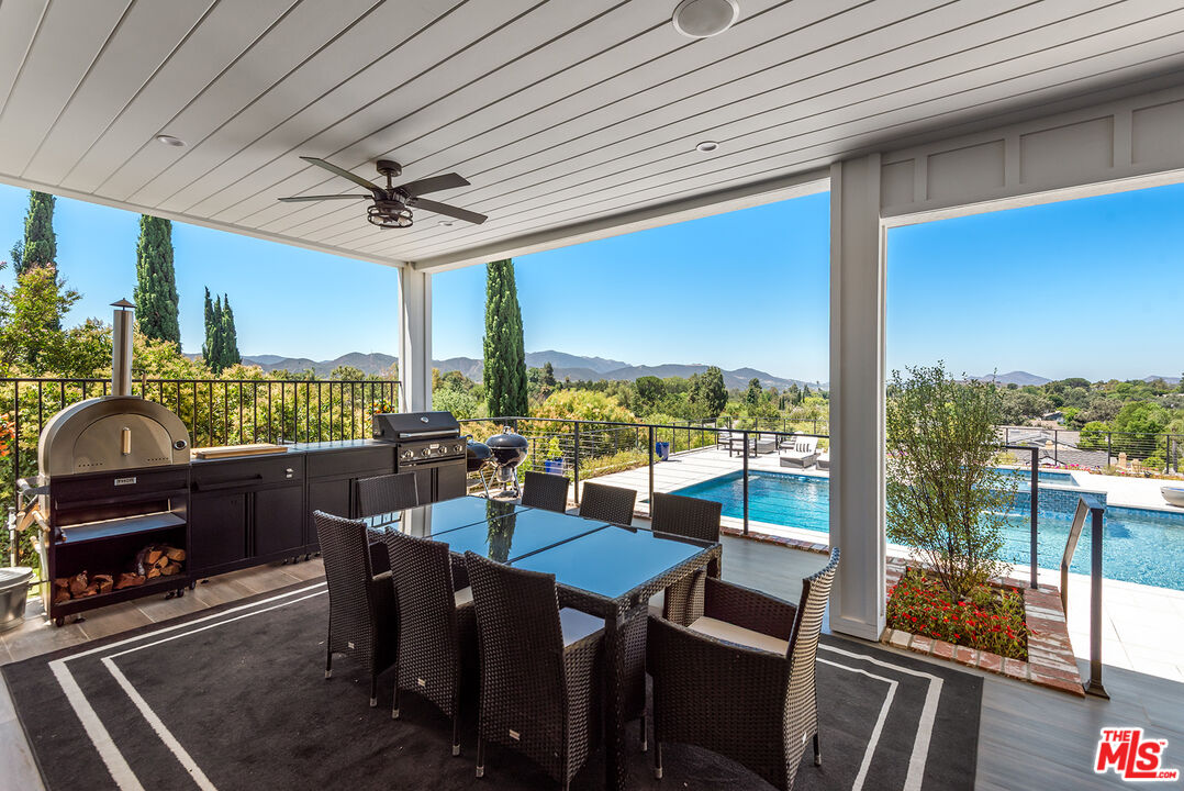 1649 Hauser Cir