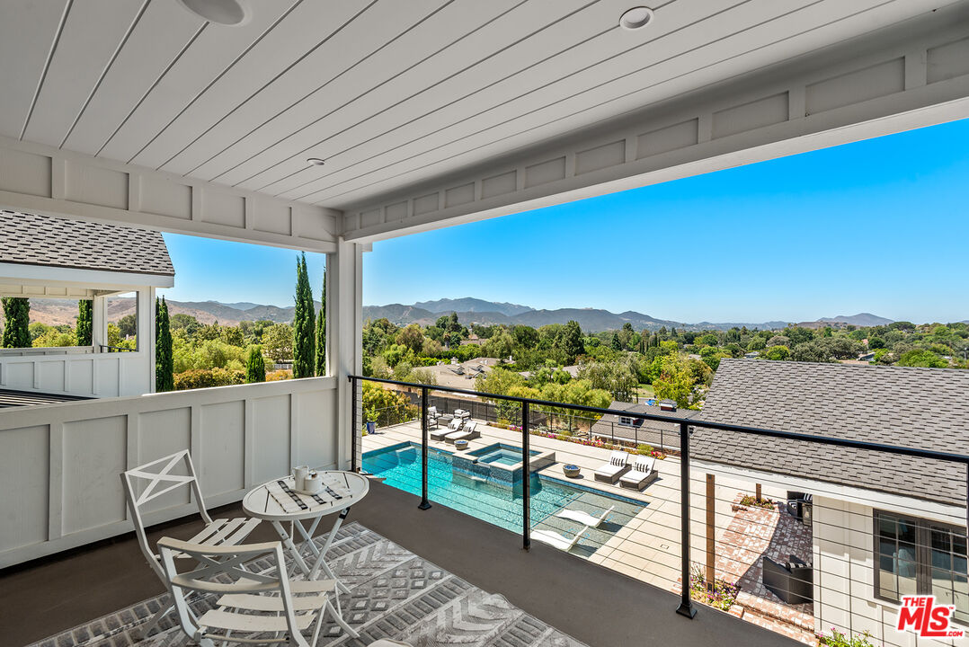 1649 Hauser Cir