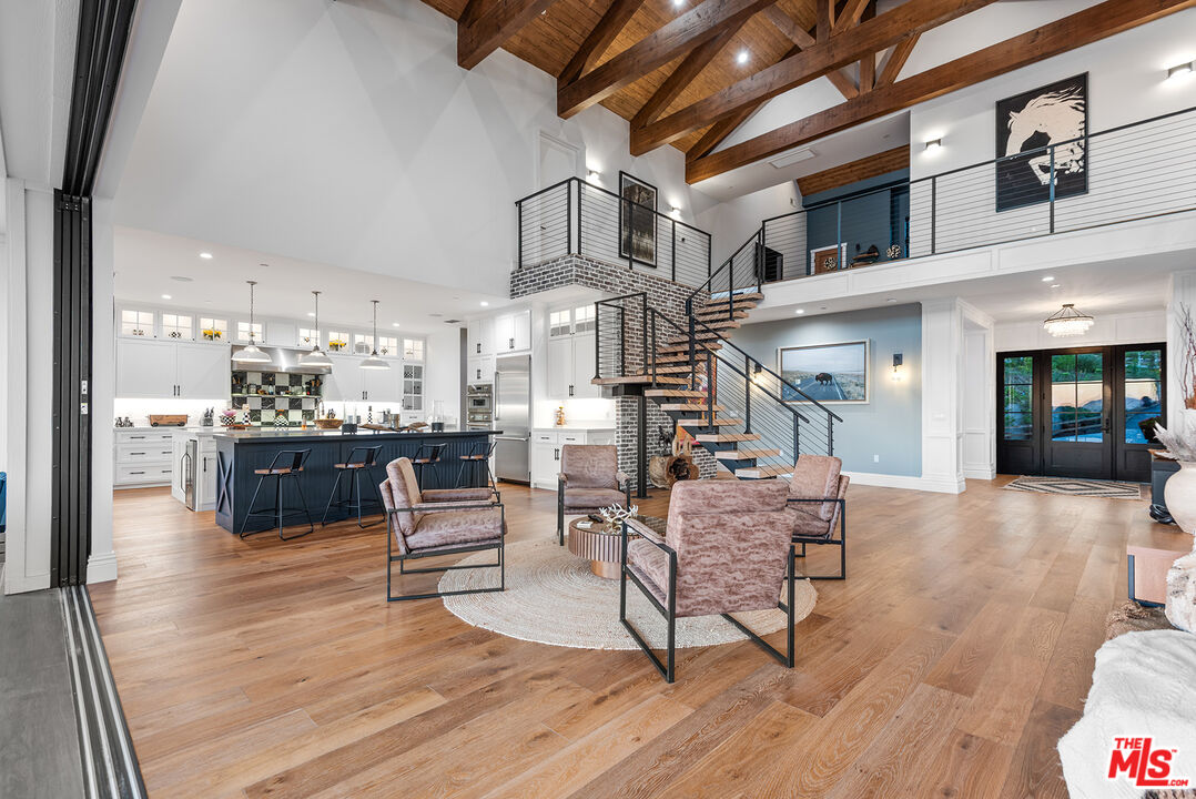 1649 Hauser Cir