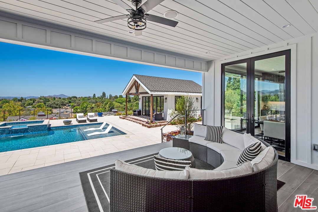 1649 Hauser Cir