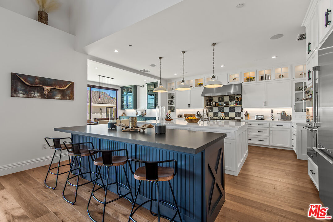 1649 Hauser Cir