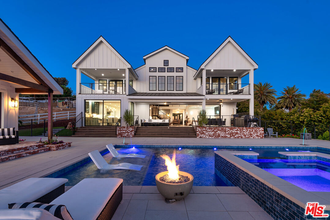 1649 Hauser Cir