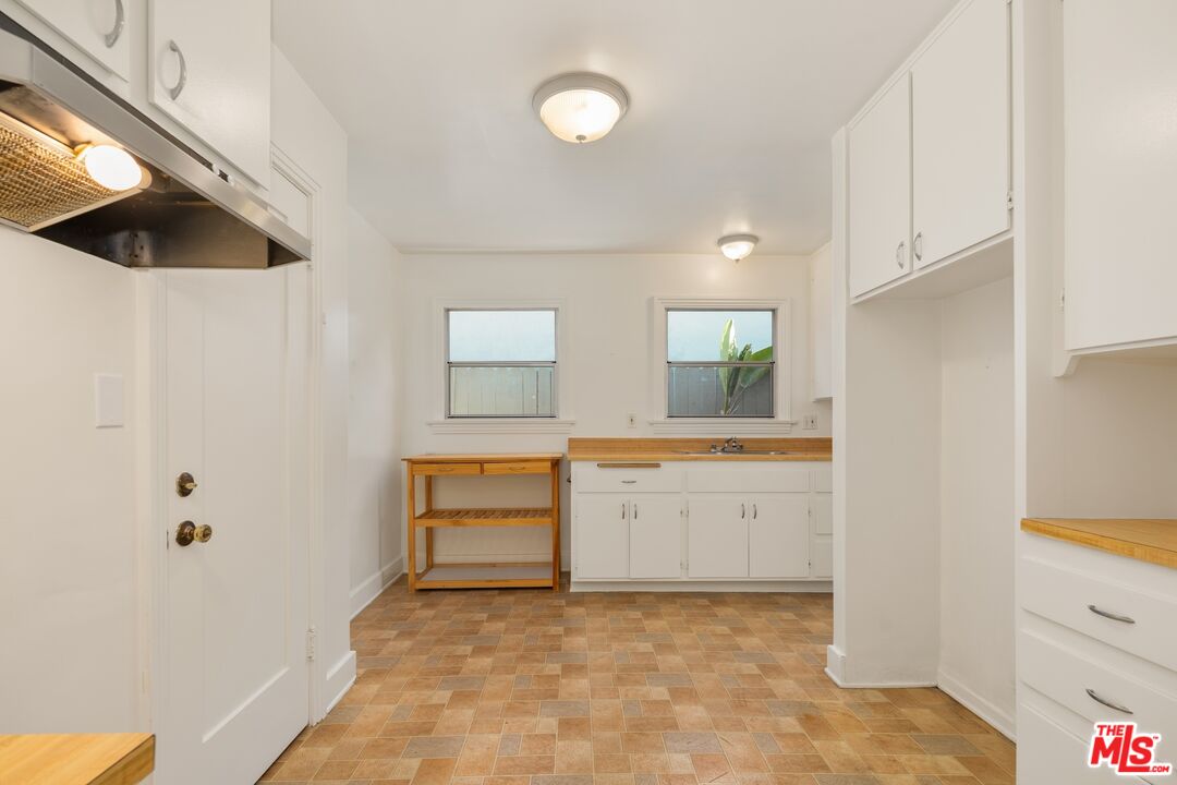 4016 Lyceum Ave