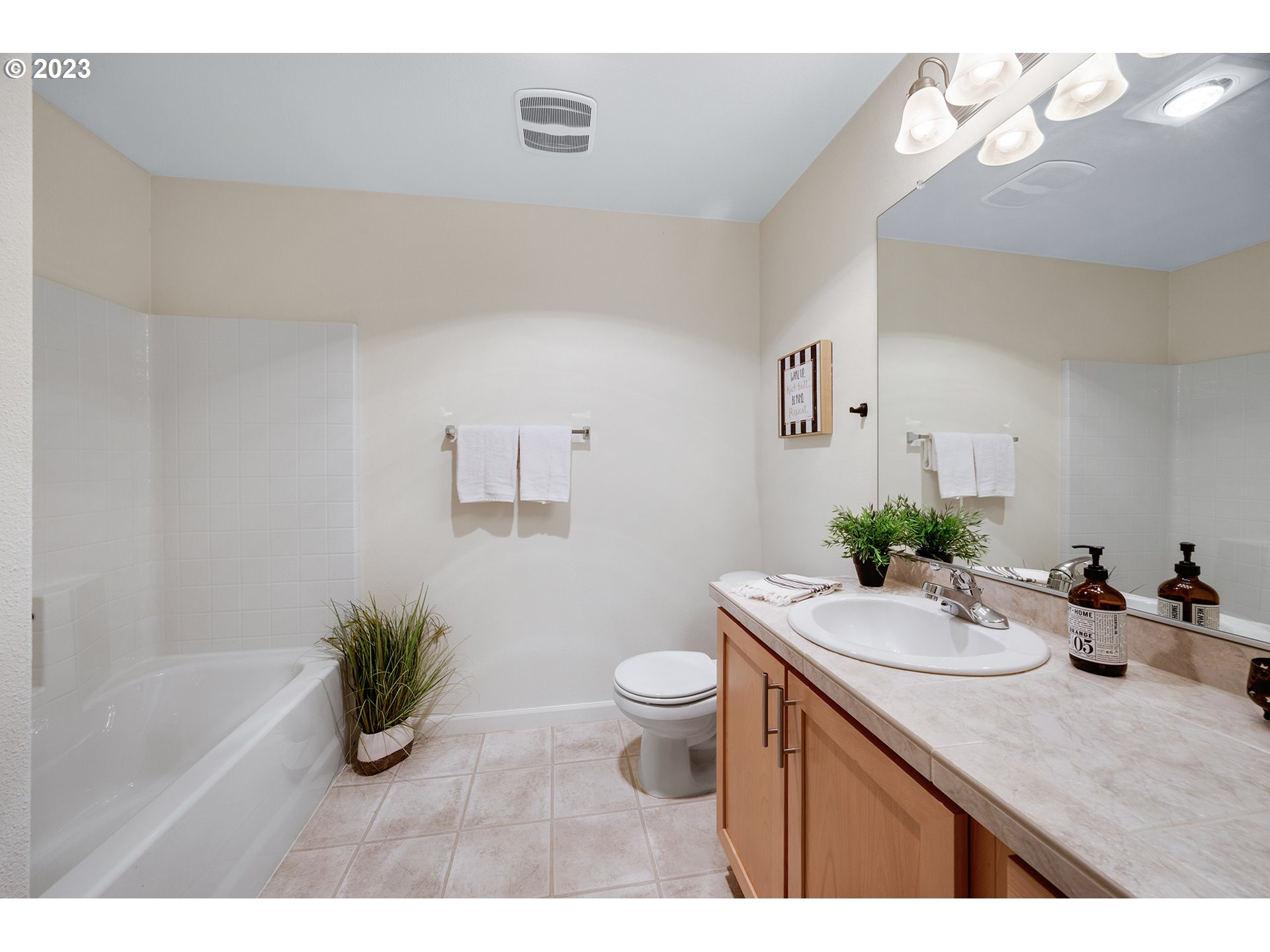 11845 NW STONE MOUNTAIN LN Unit: 202