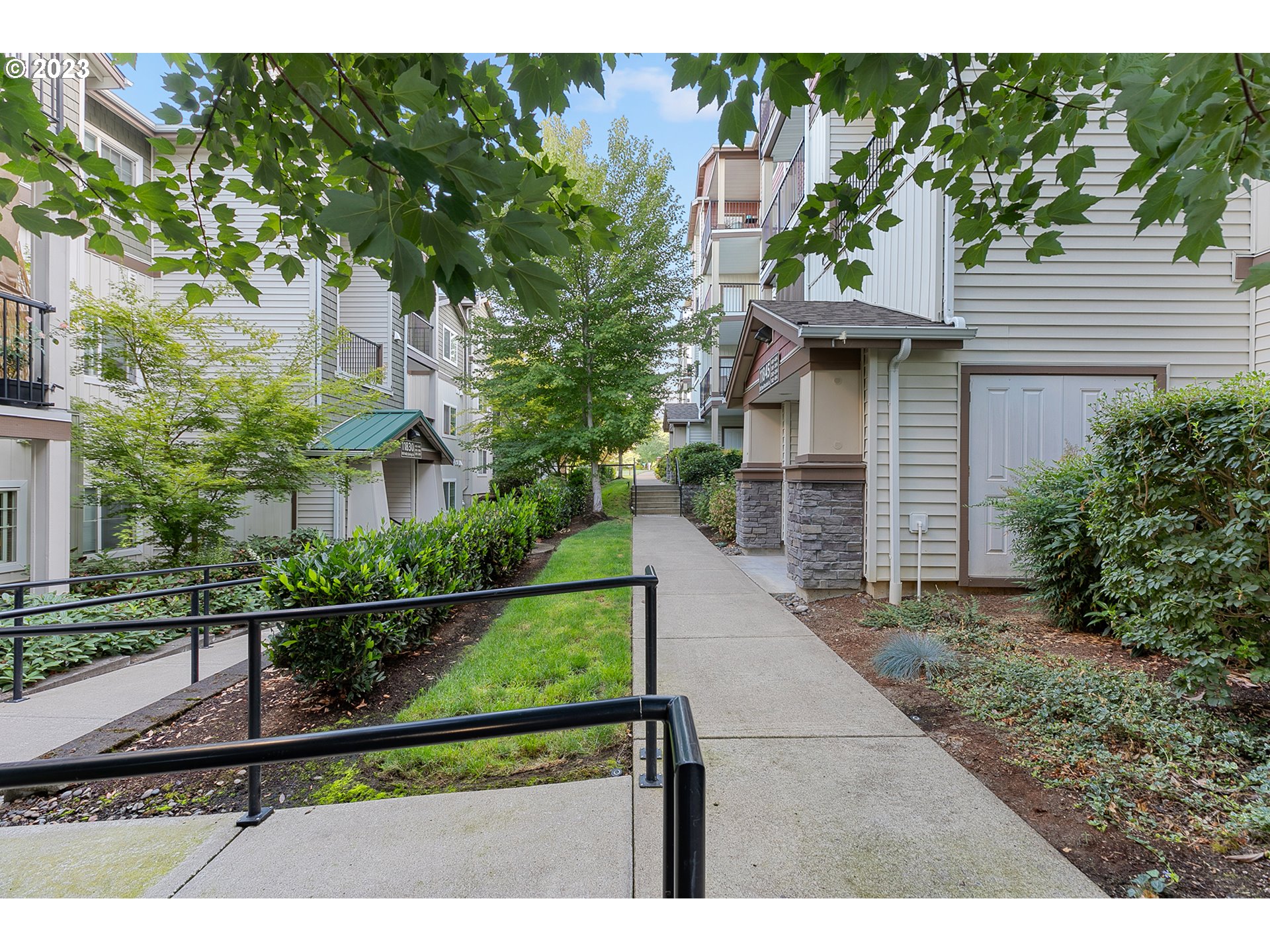 11845 NW STONE MOUNTAIN LN Unit: 202