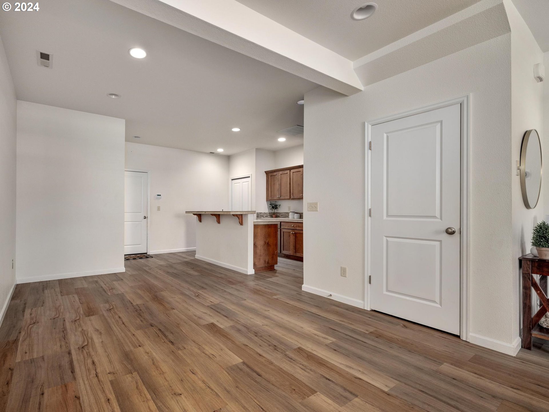 305 NE 52ND ST