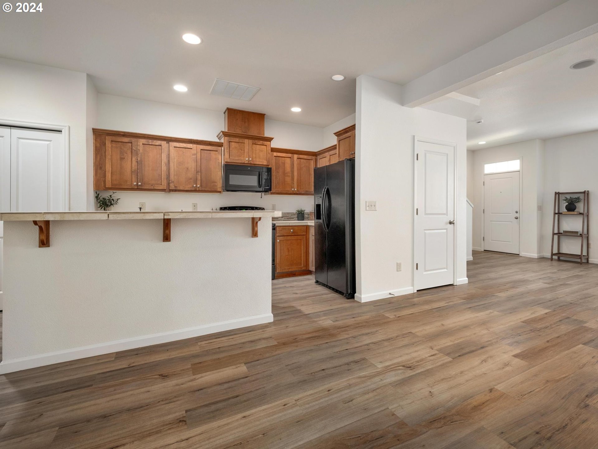 305 NE 52ND ST