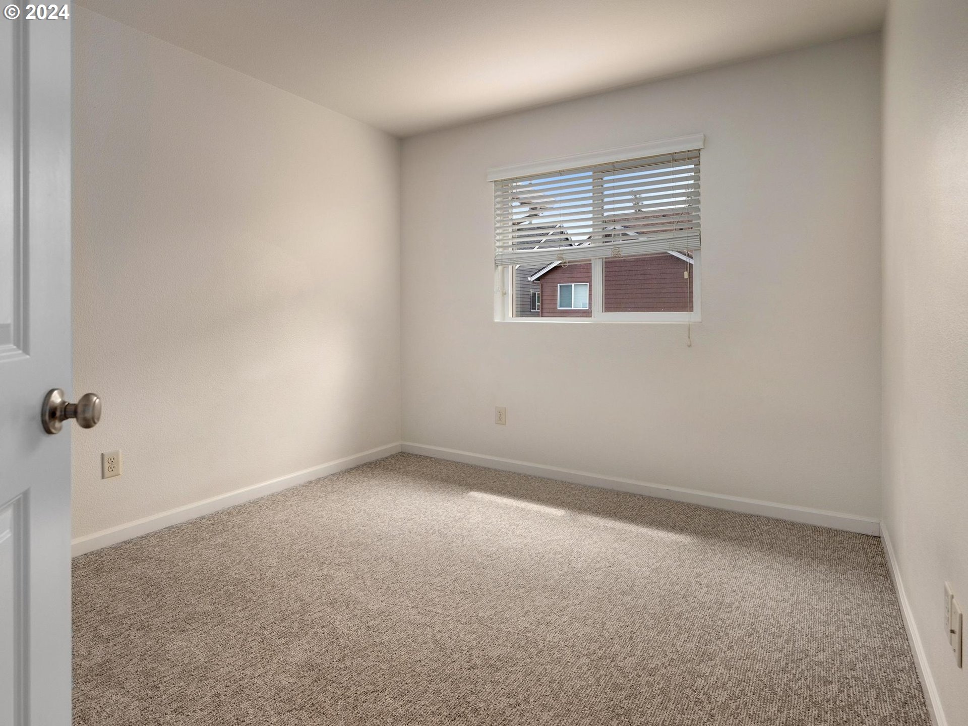 305 NE 52ND ST