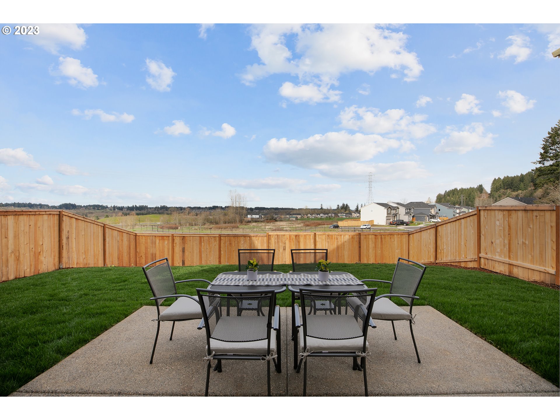 6732 N 89TH LOOP