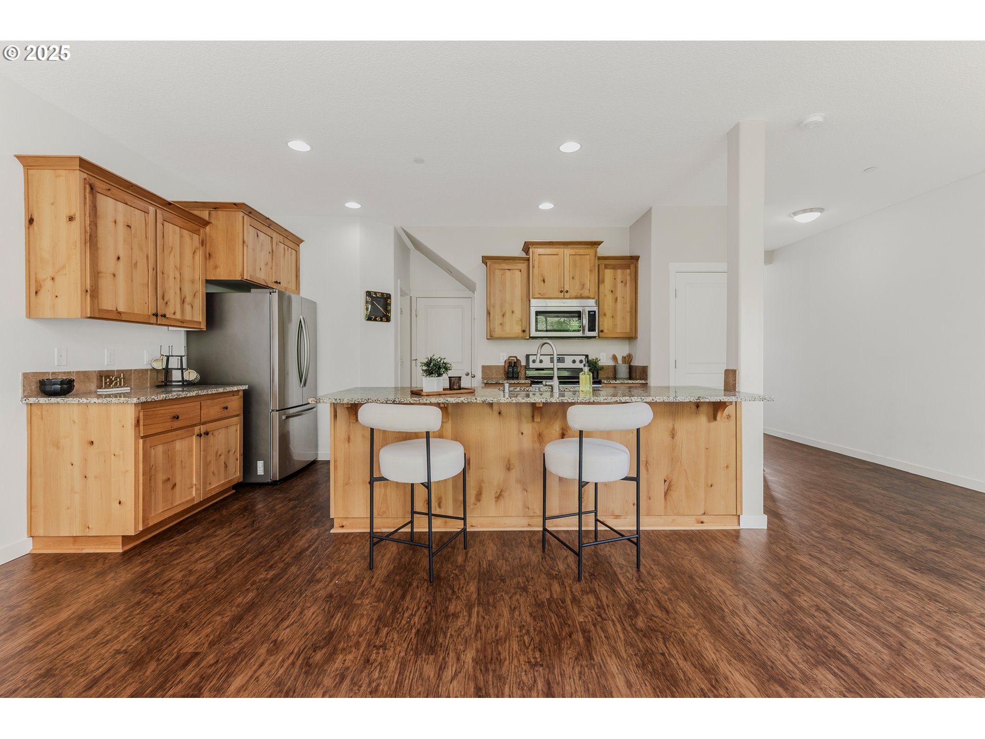 132 N 41ST PL
