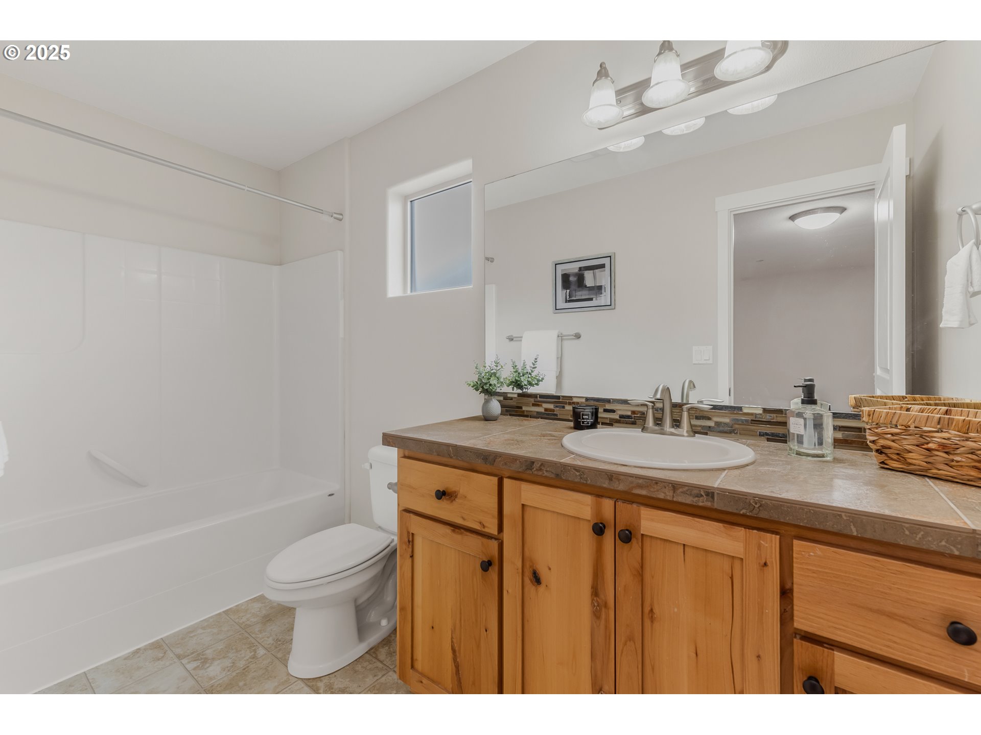 132 N 41ST PL