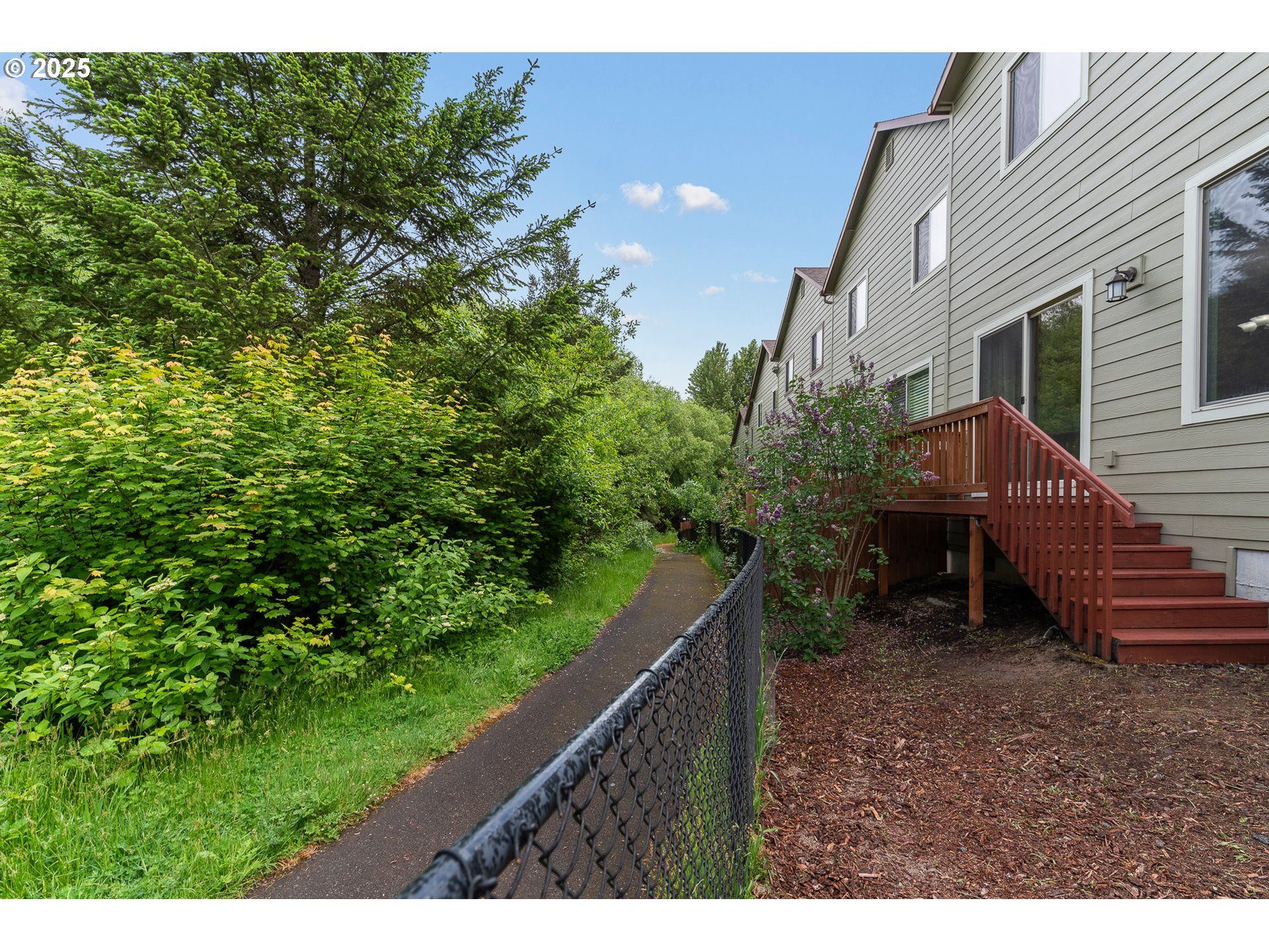 132 N 41ST PL