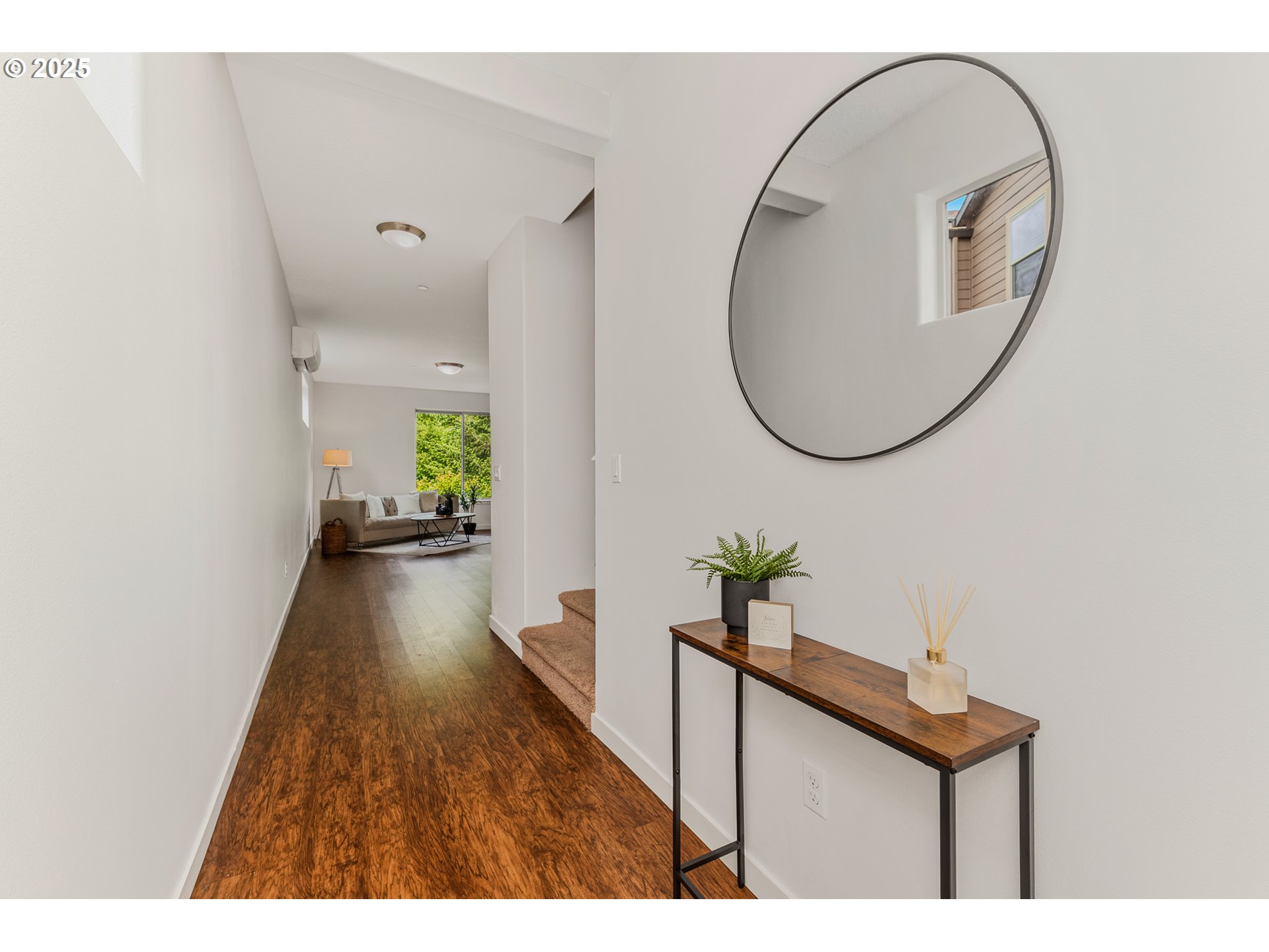 132 N 41ST PL