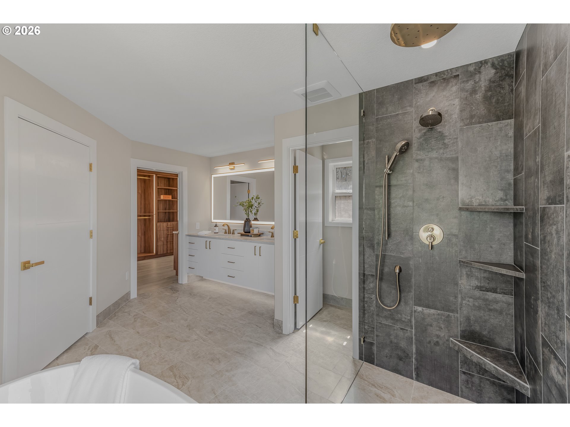 2222 NW Iris CT