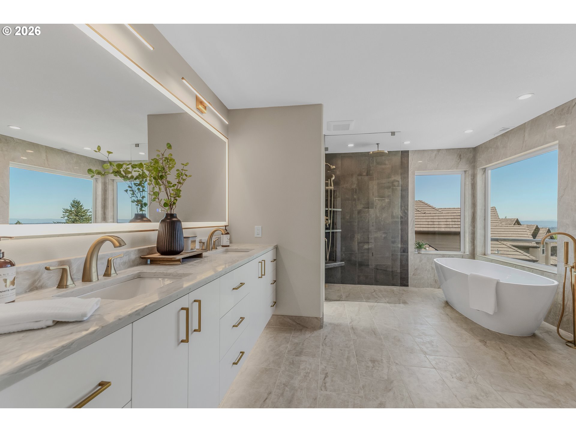 2222 NW Iris CT