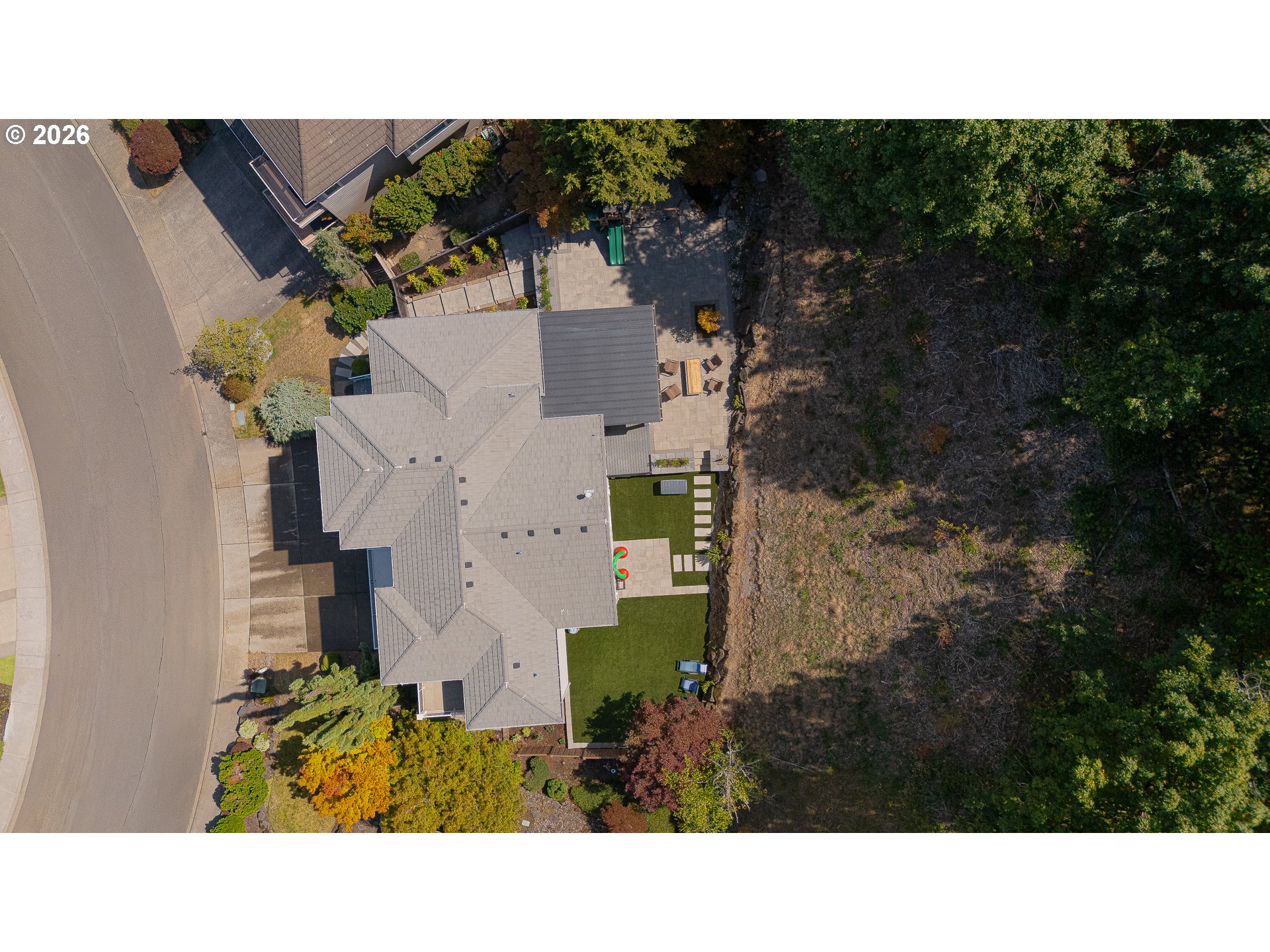 2222 NW Iris CT