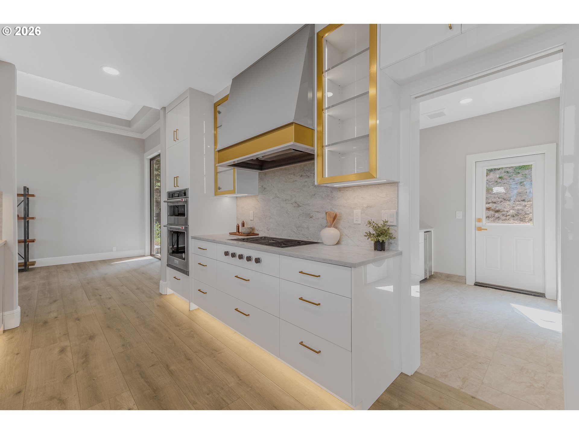 2222 NW Iris CT