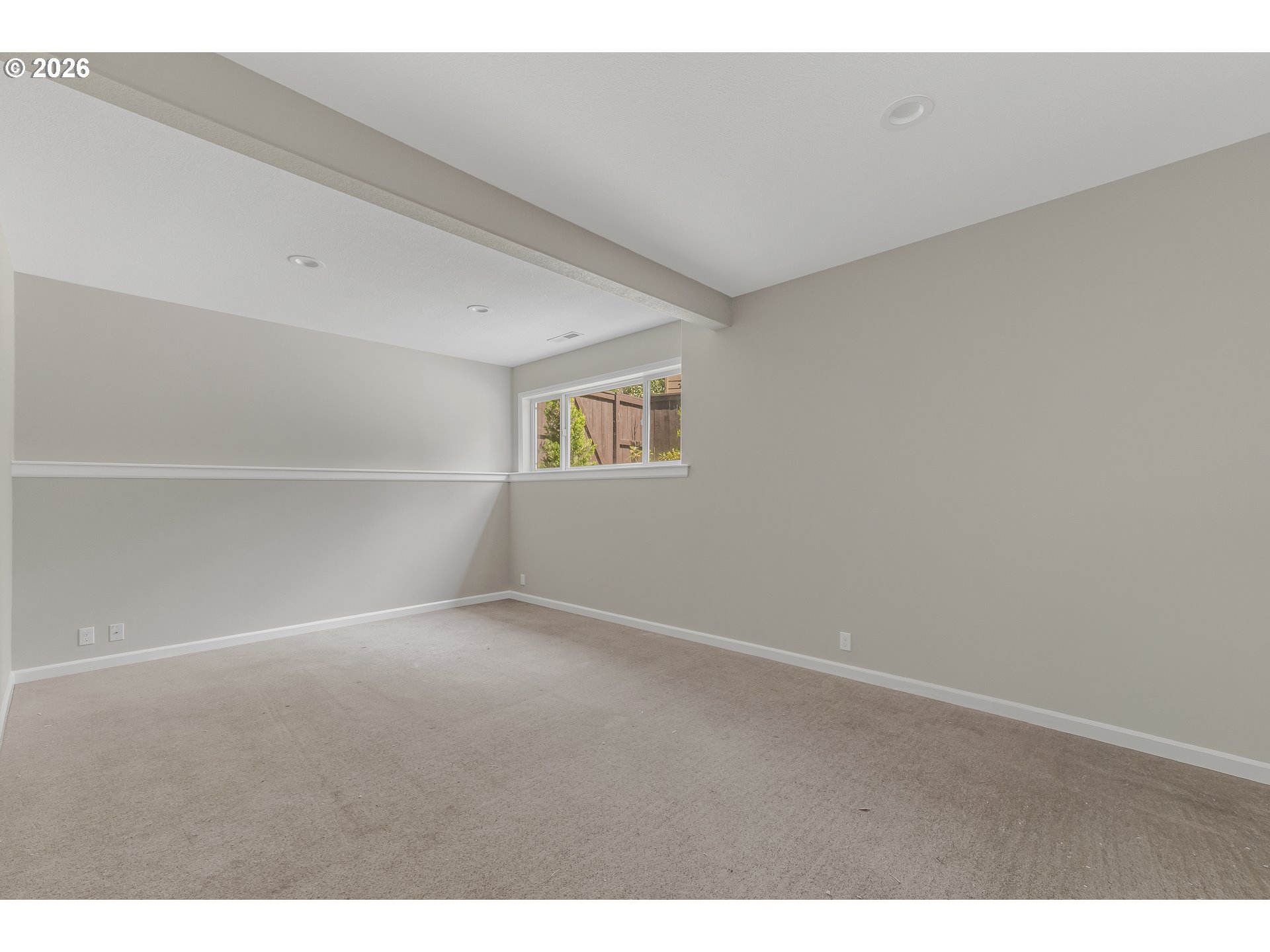 2222 NW Iris CT
