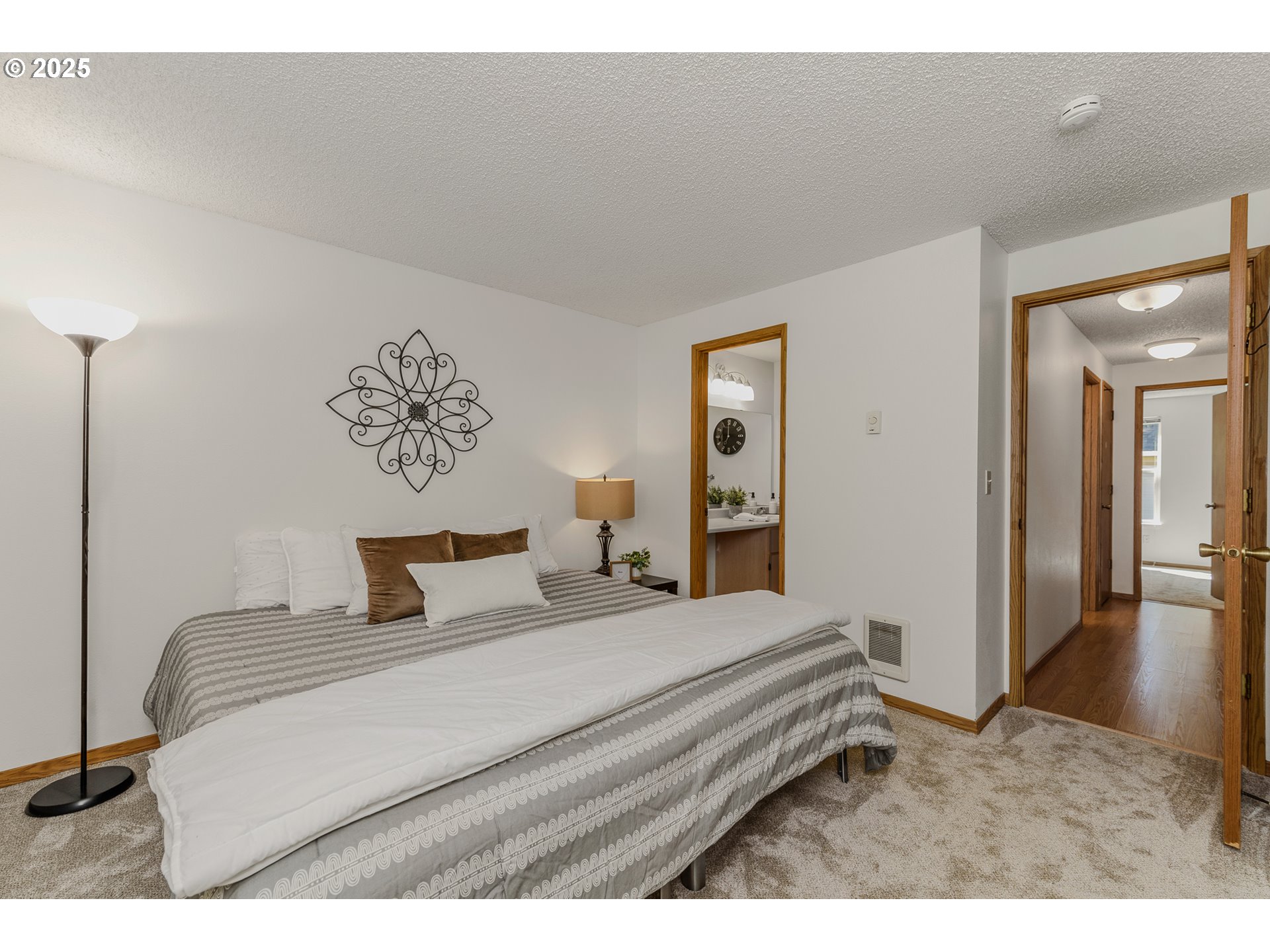 13216 NE SALMON CREEK AVE R-3