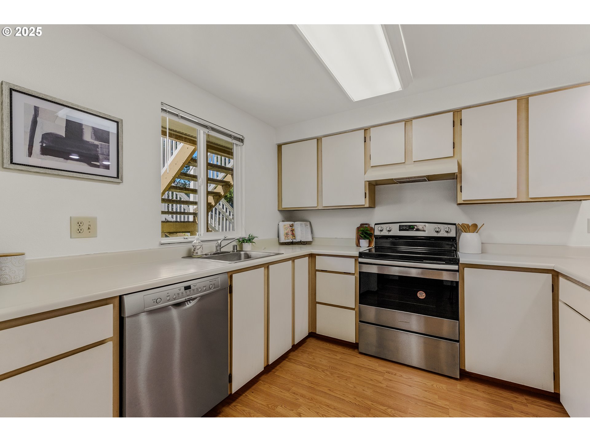 13216 NE SALMON CREEK AVE R-3