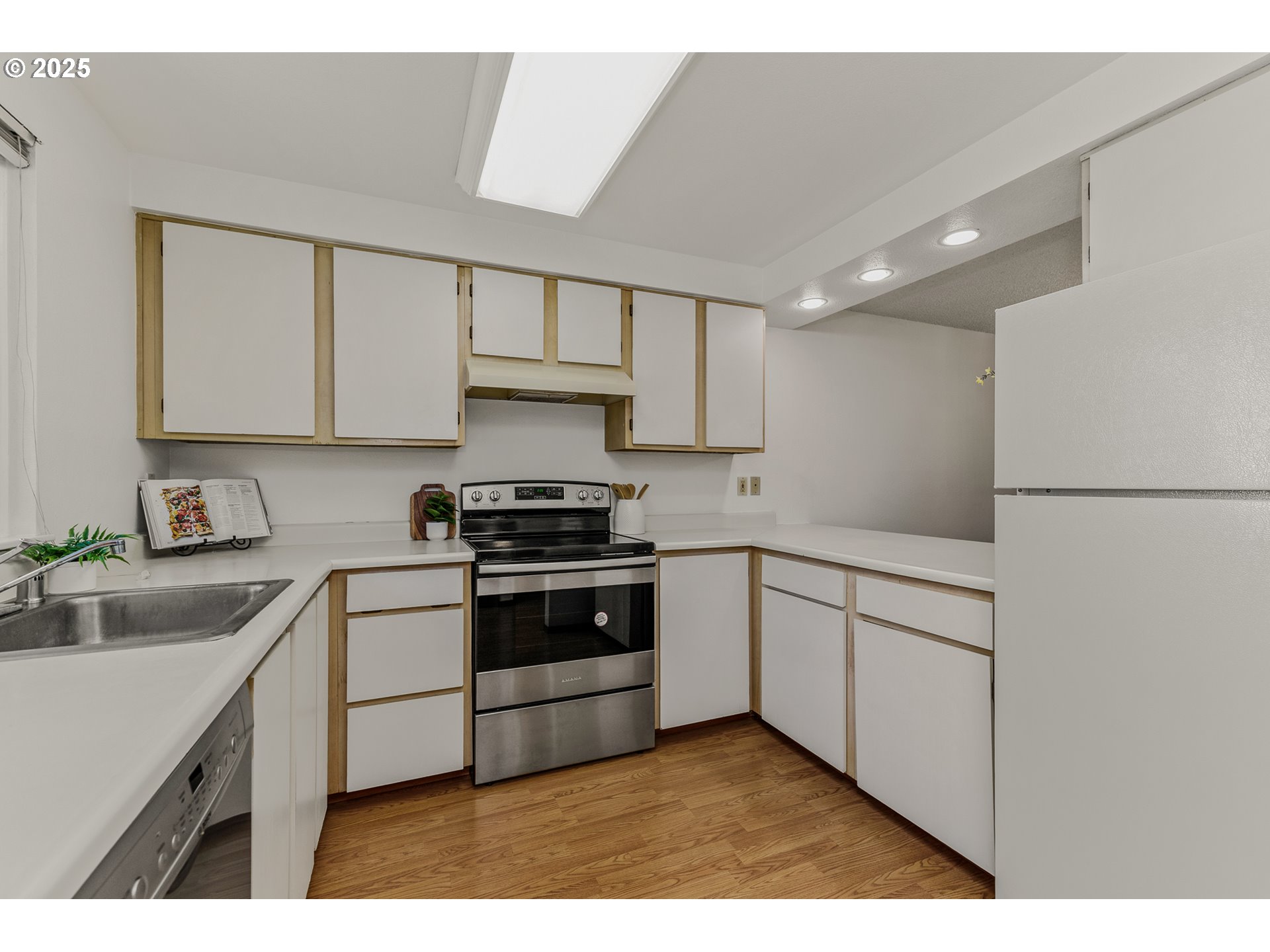 13216 NE SALMON CREEK AVE R-3