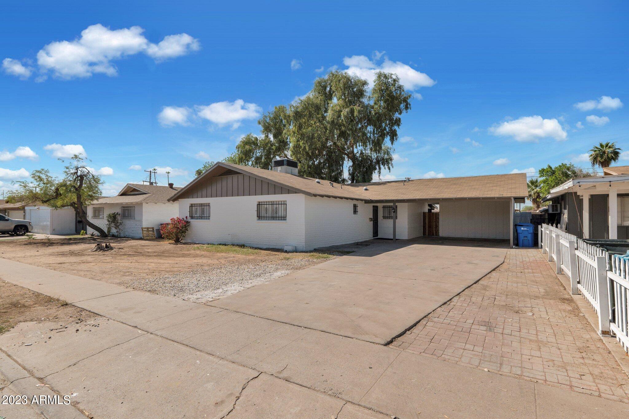 4744 N 39TH Avenue