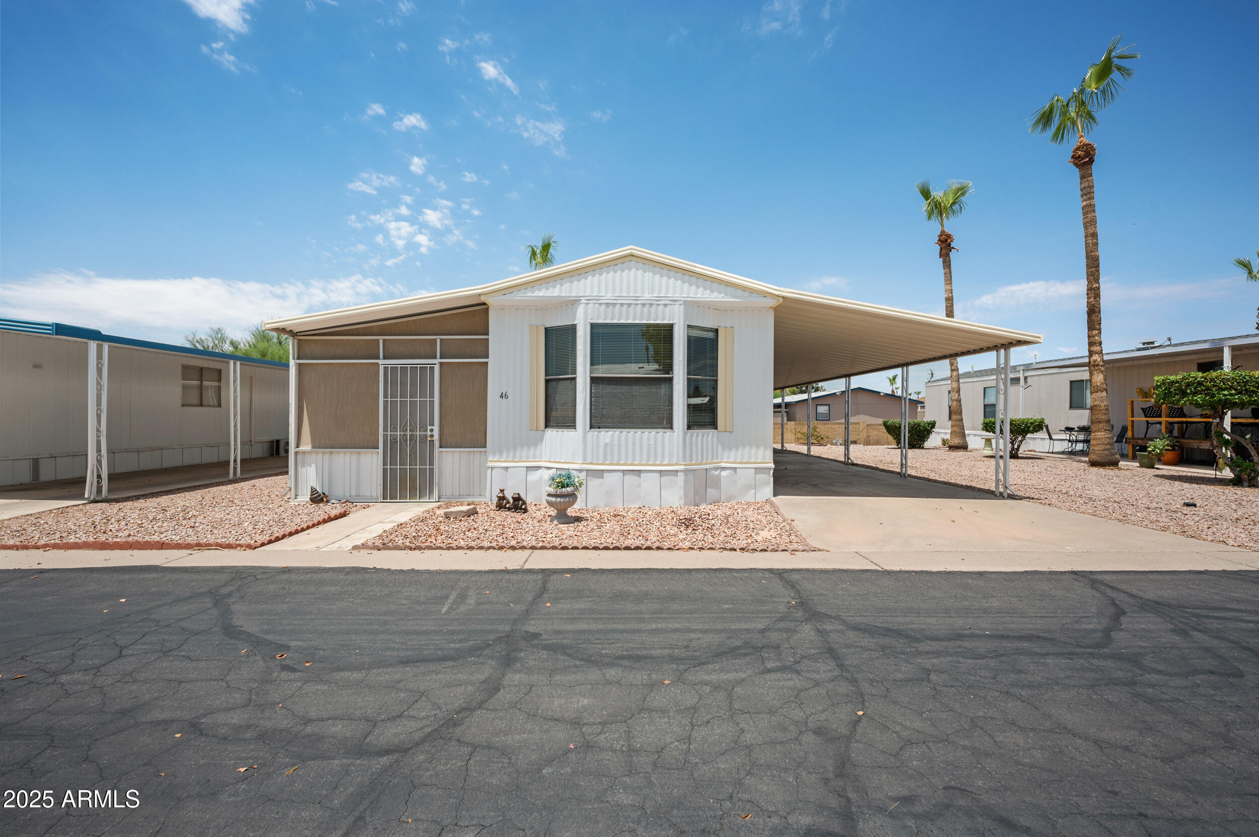 9427 E UNIVERSITY Drive, 46
