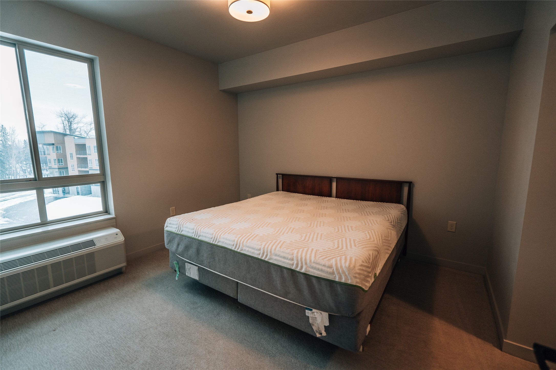 100 Woodlands Way B406
