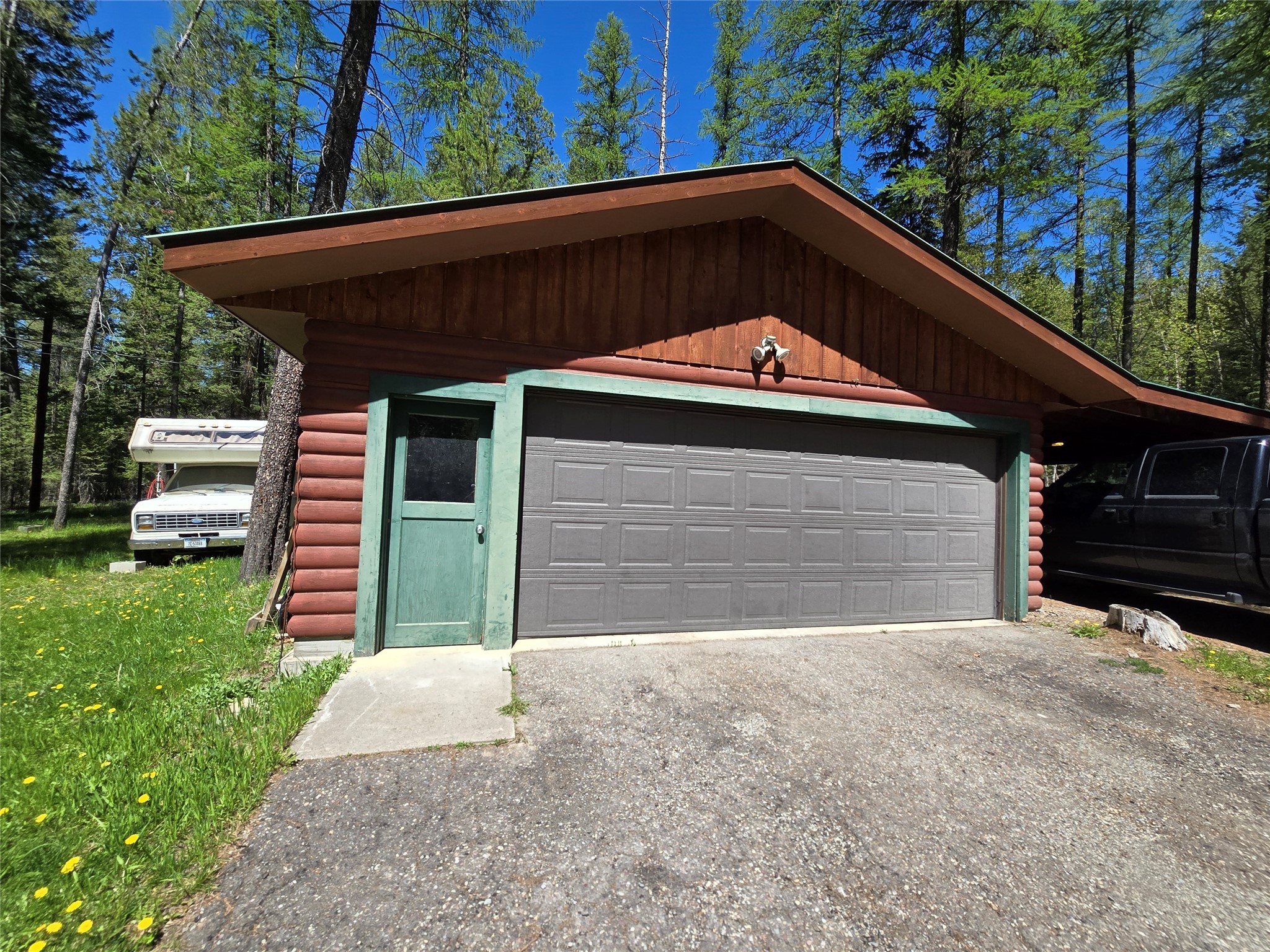 1709 Tamarack Lane