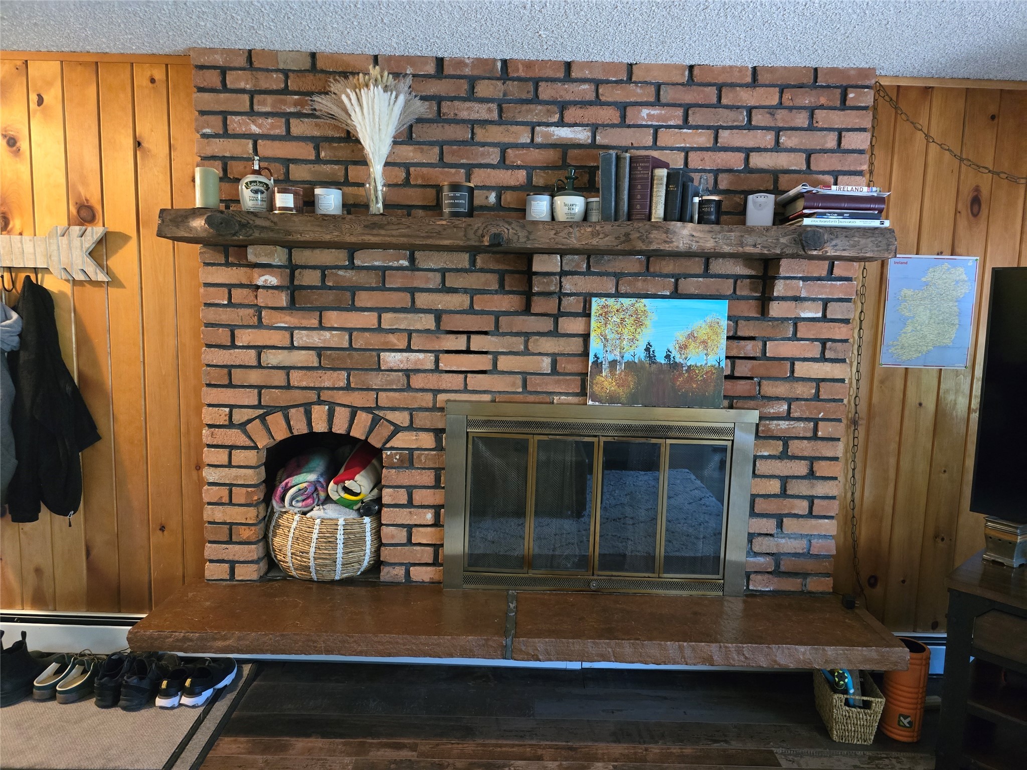 1709 Tamarack Lane